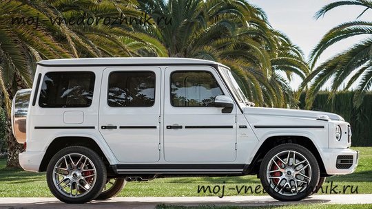 Mercedes-Benz G63 AMG 2018 вид сбоку