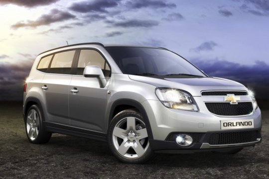 Chevrolet Orlando: фото кроссовера