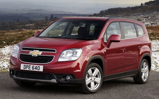 Chevrolet Orlando: фото кроссовера