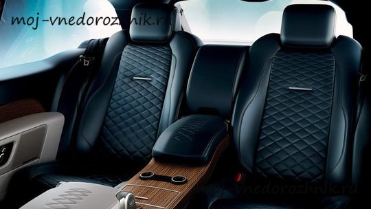 Второй ряд сидений Range Rover SV Coupe