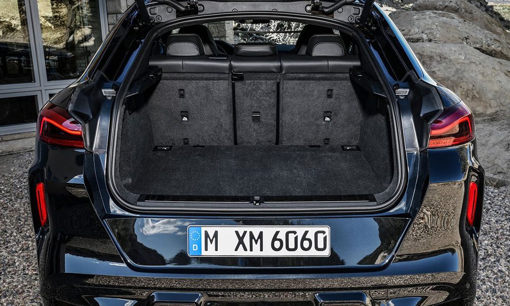 Багажник нового BMW X6 M