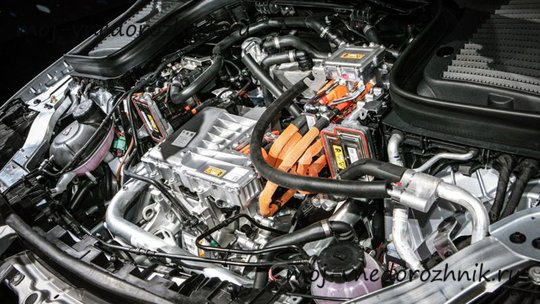 Электродвигатель Mercedes EQC