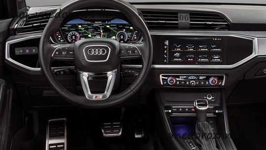 Салон Audi Q3 2019-2020